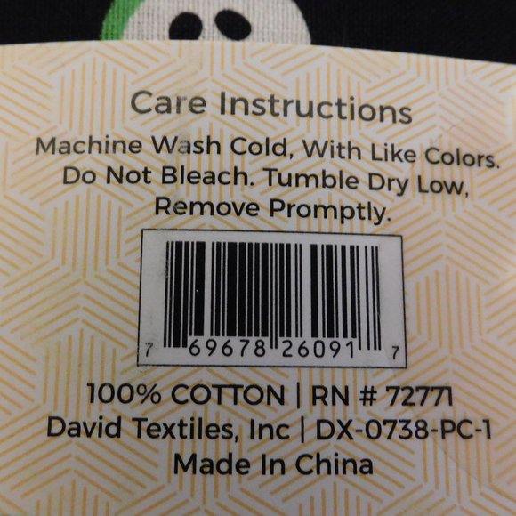 NWT Halloween Ghost & BOO! Seasonal Fabric 1 Yard - Picture 3 of 4